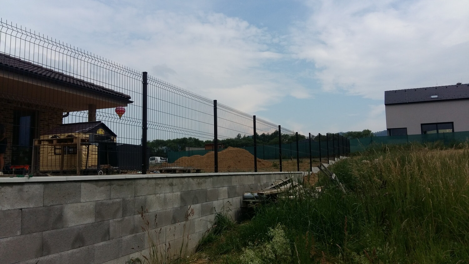 Fotogaléria realizácií - Dav Group s.r.o. - Nový plot okolo domu