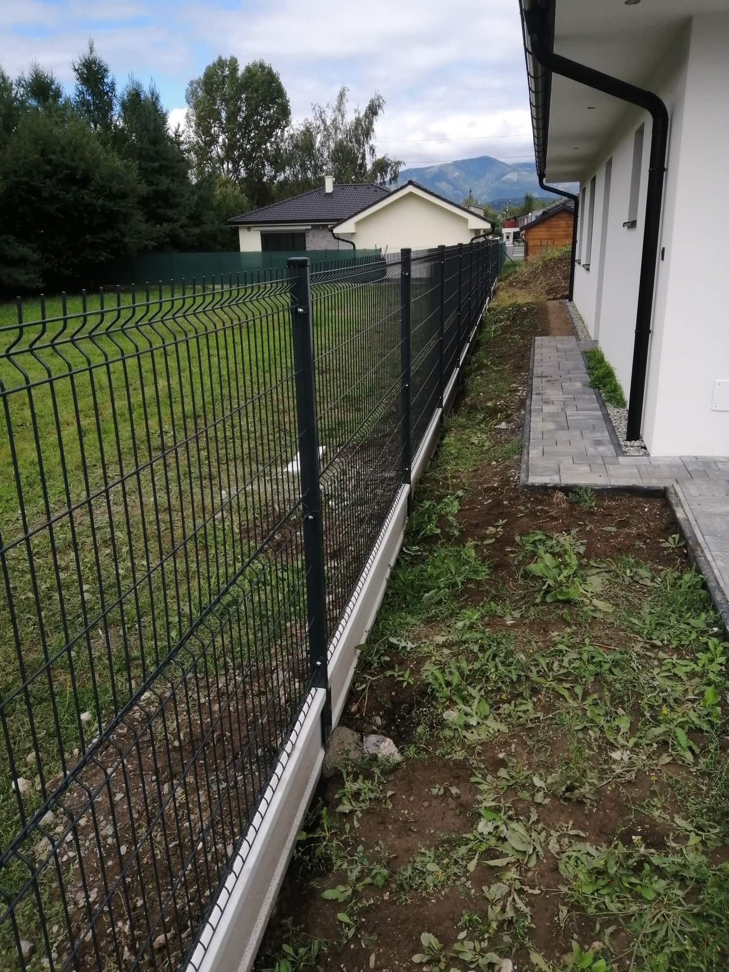 Fotogaléria realizácií - DAV Group s.r.o. - Oplotenie domu